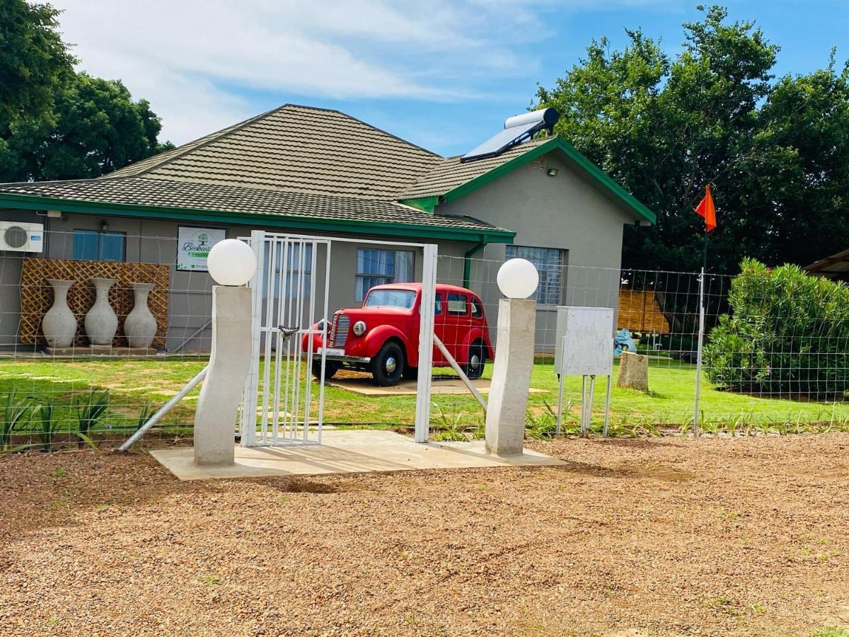 Hotel Biekiesvlei Lichtenburg Esterno foto
