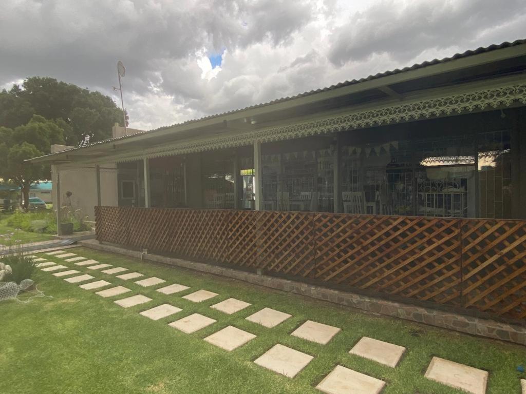 Hotel Biekiesvlei Lichtenburg Esterno foto